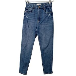 Bershka Denim Mom Slim Denim jeans women’s size 4